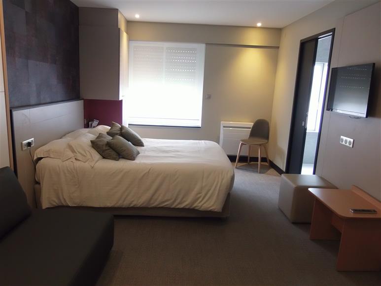 Cozy Quadruple Room (Hotel)